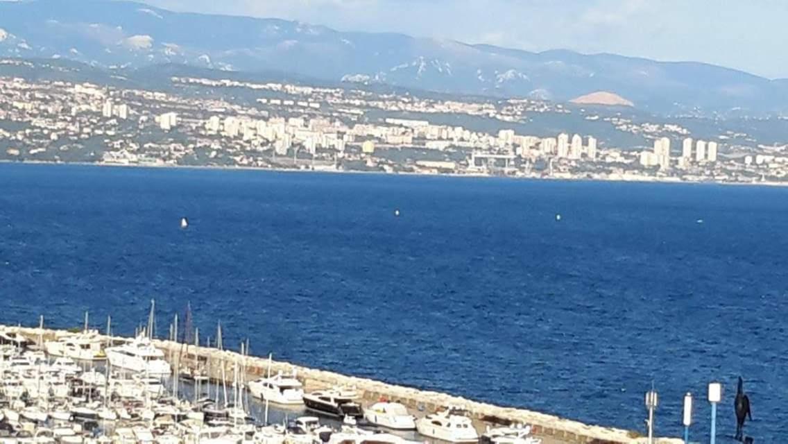 Salyna "Rooms Bela" Ičići Eksteriør bilde