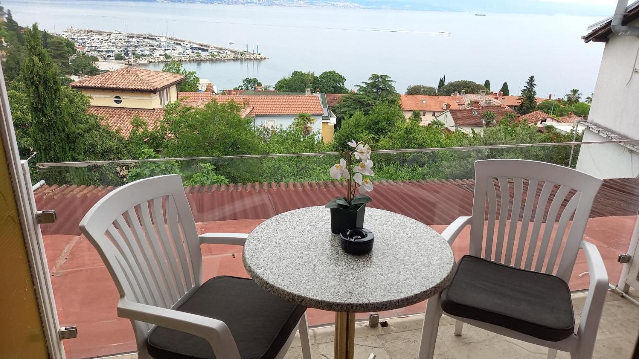 Salyna "Rooms Bela" Ičići Eksteriør bilde