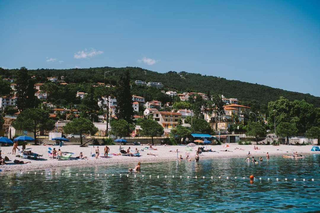 Salyna "Rooms Bela" Ičići Eksteriør bilde