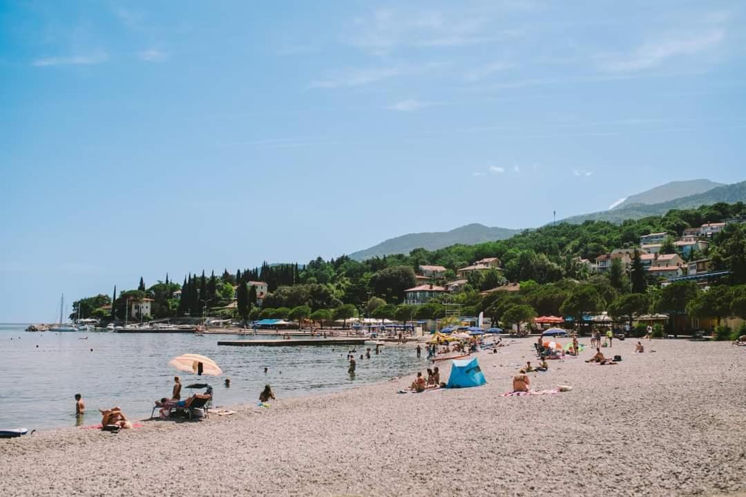 Salyna "Rooms Bela" Ičići Eksteriør bilde